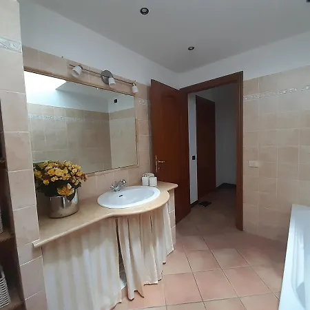 Apartment House Holiday Green By Holiday World Velici Inferiore
